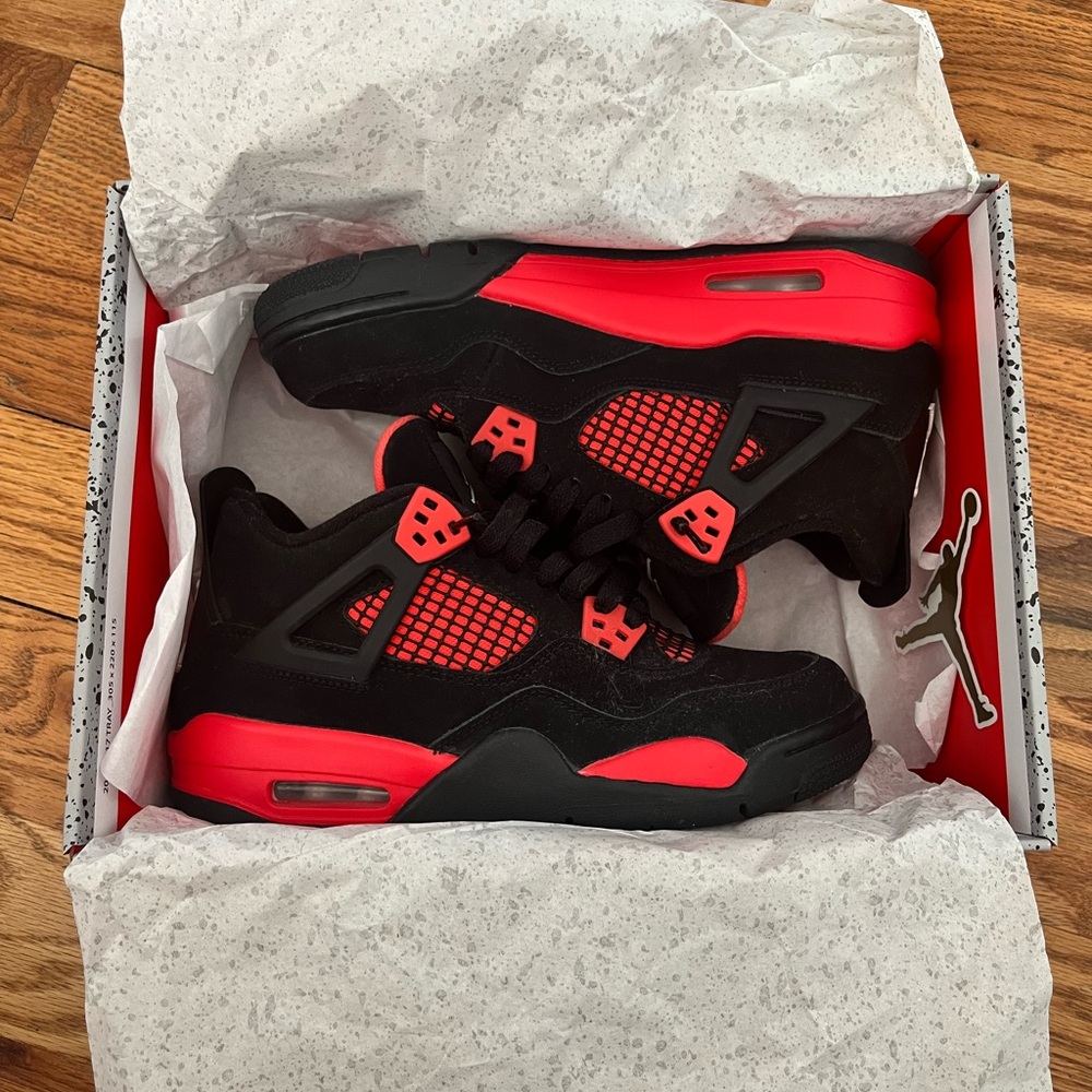 Red thunder 4s